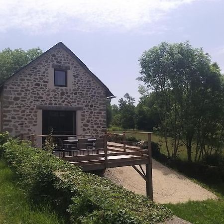 Gite Confortable A La Campagne Bort les Orgues Bagian luar foto