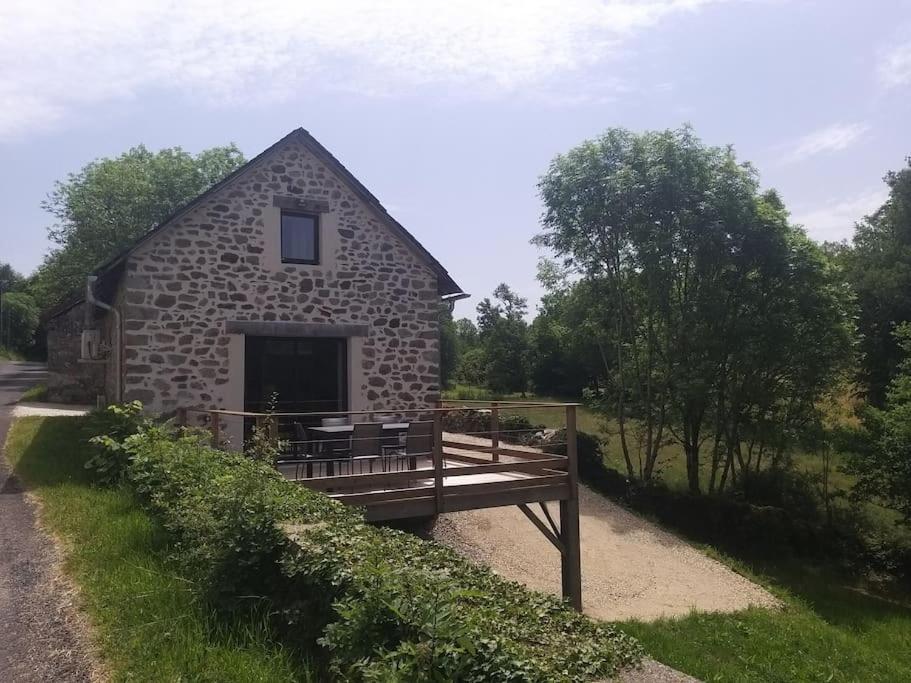 Gite Confortable A La Campagne Bort les Orgues Bagian luar foto